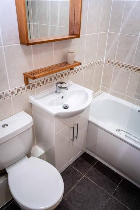Charming 1-Bed Southside Flat In Great Location Apartment Glasgow Bagian luar foto