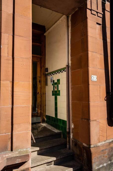 Charming 1-Bed Southside Flat In Great Location Apartment Glasgow Bagian luar foto