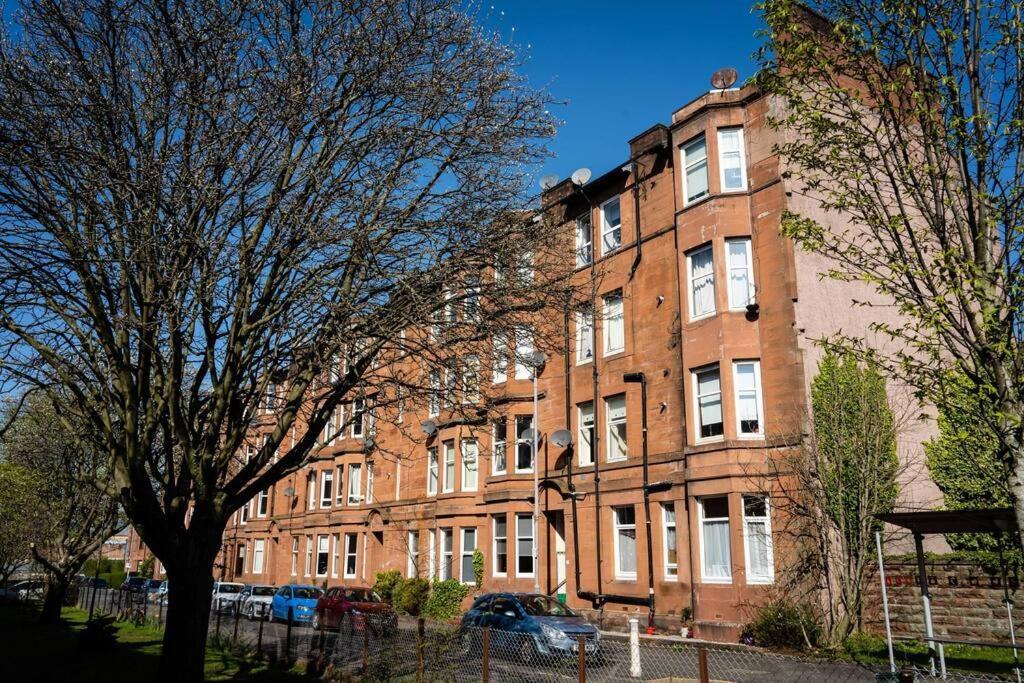Charming 1-Bed Southside Flat In Great Location Apartment Glasgow Bagian luar foto
